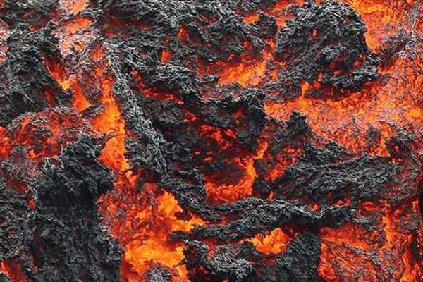 董少:鹏：赤?身裸体的“美国税”